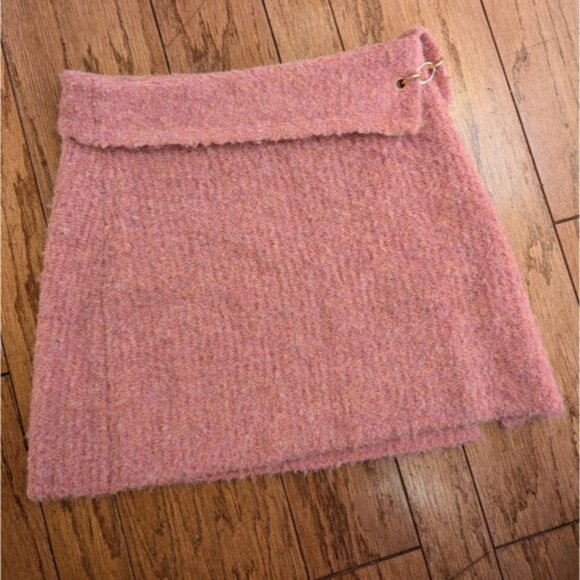 Dresses & Skirts - Wild Fable Pink Wool Mini Skirt
